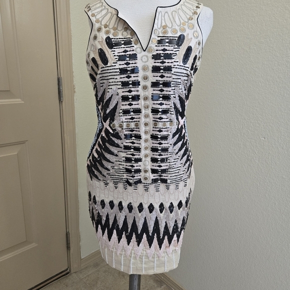 Bebe Collection Tribal Beaded Sleeveless Dress M - Picture 2 of 9